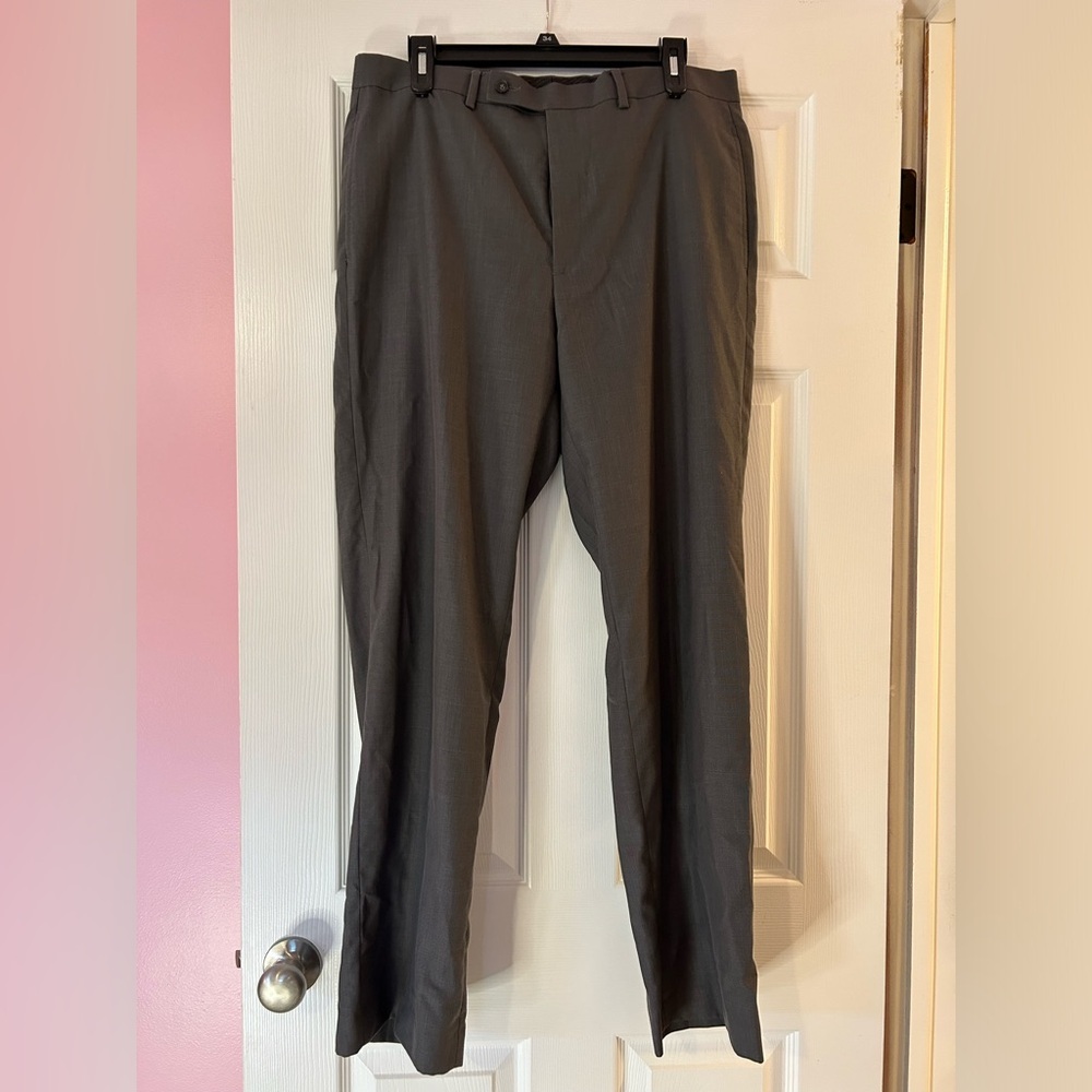 Calvin Klein Men’s Slim Fit Performance Dress Pants Gray 34x32​